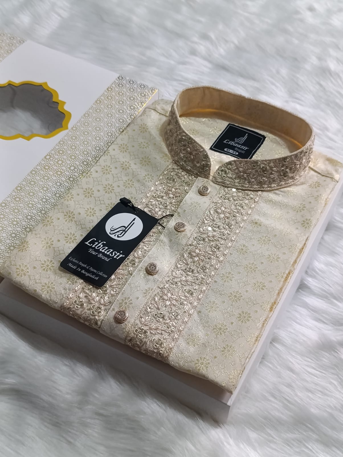 552 (Code: 552) রাজকীয় লাক্সারি কাতান পাটি প্রিমিয়াম পাঞ্জাবি - Image 1